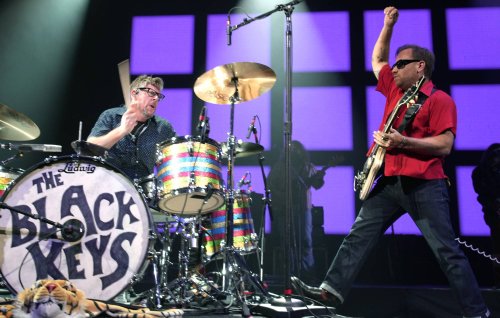 Listen to The Black Keys’ vibrant new single ‘Babygirl’