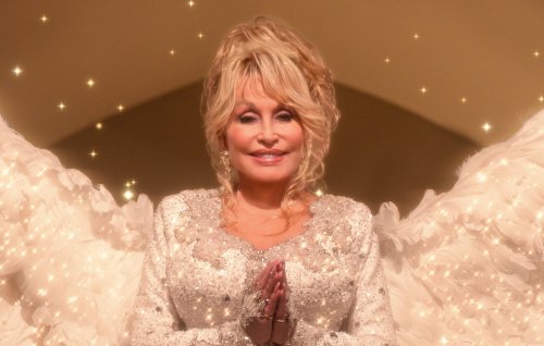 Dolly Parton to star in musical film 'Mountain Magic Christmas'