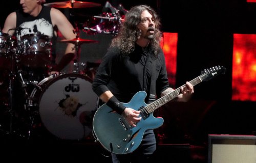 Dave Grohl needed a “no cursing” sign to remind him not to swear in Abu Dhabi