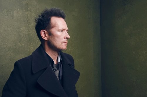 Listen to Scott Weiland's cover John Lennon and Yoko Ono’s ‘Happy Xmas (War Is Over)’ Listen to Scott Weiland cover John Lennon and Yoko Ono’s ‘Happy XMAS (War Is Over)’