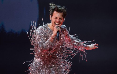 Harry Styles made check-up calls after Grammys performance went wrong