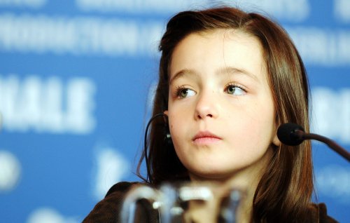 Former child actor Sophie Nyweide dies, aged 24