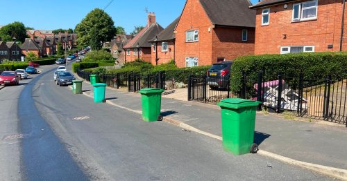Neighbours blockade street with wheelie bins to tackle 'ridiculous' Nottingham hospital parking