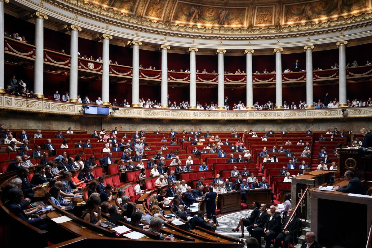 La loi Duplomb adoptée à l’Assemblée, grâce aux voix de la macronie, de la droite et du RN