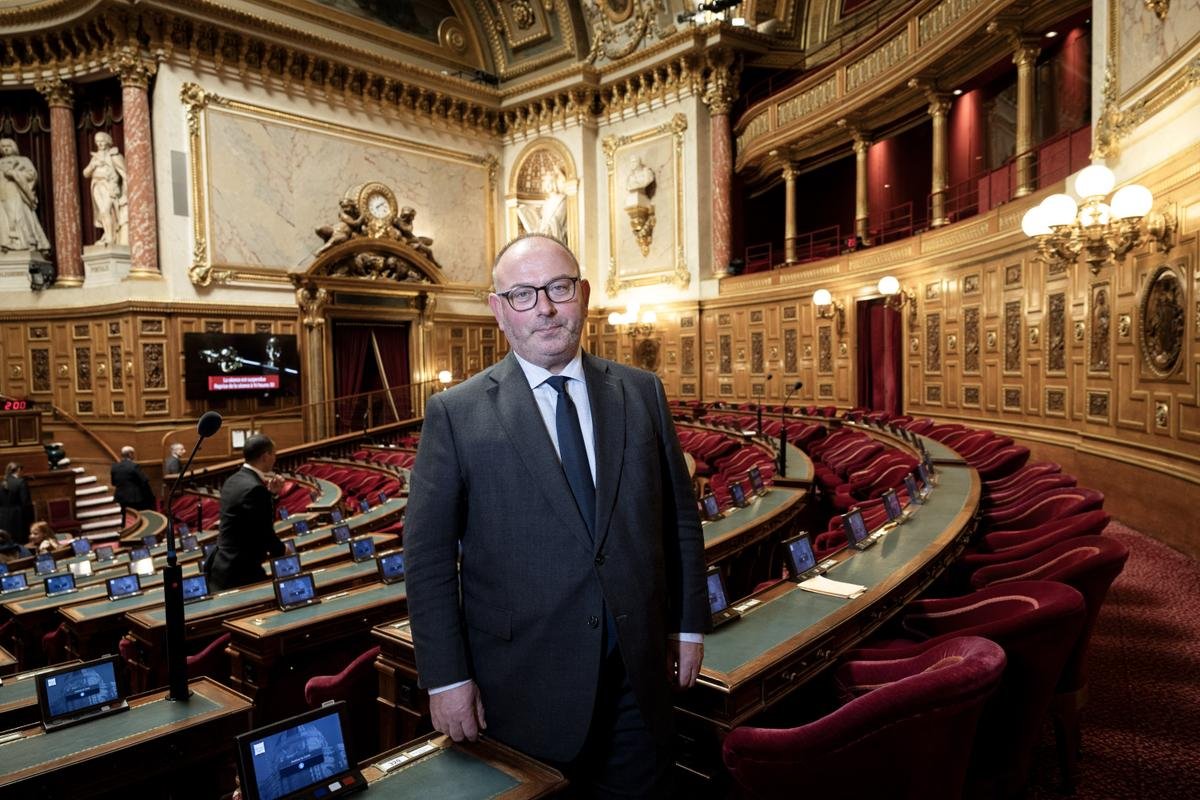 Ce sénateur veut réintroduire les néonicotinoïdes : 10 choses à savoir sur Laurent Duplomb
