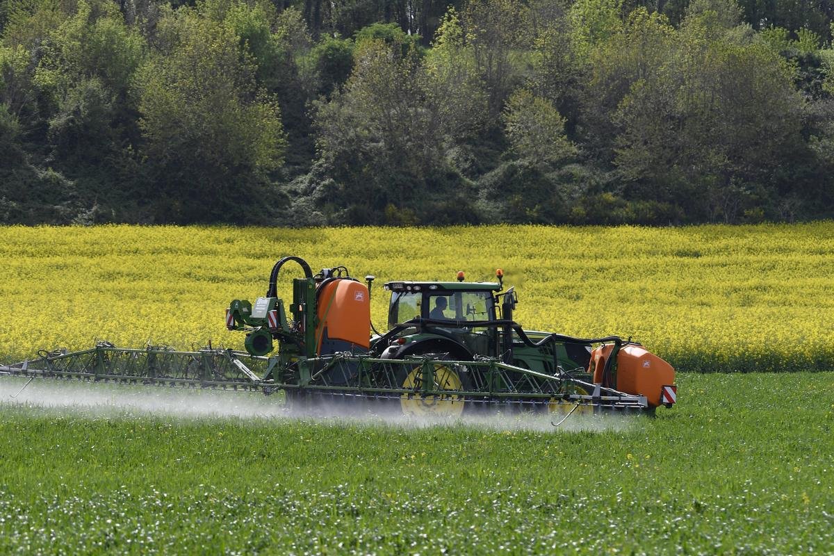 Pesticides et santé : les agriculteurs ont été, sont et seront les principales victimes de ces substances