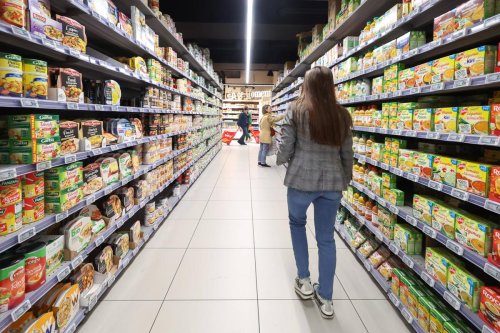 Promotions alimentaires : sept associations accusent les supermarchés de « brader » la santé des consommateurs