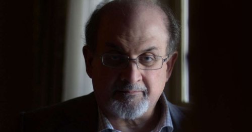 Quand Salman Rushdie lançait un cri d’alarme dans « l’Obs » : « Il faut arrêter cet aveuglement stupide »