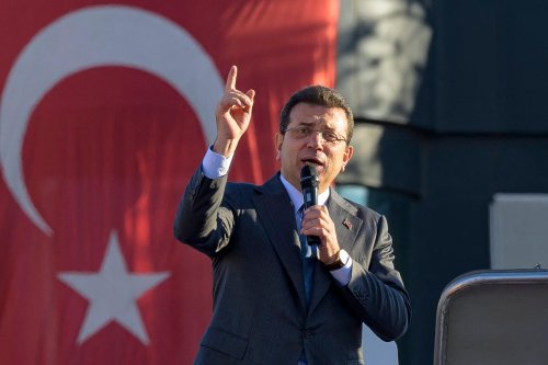 En Turquie, un juge ordonne l’incarcération du maire d’opposition d’Istanbul, Ekrem Imamoglu