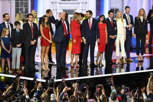 « Un glissement vers une kleptocratie » ? Comment le clan Trump s’enrichit dans le sillage du président