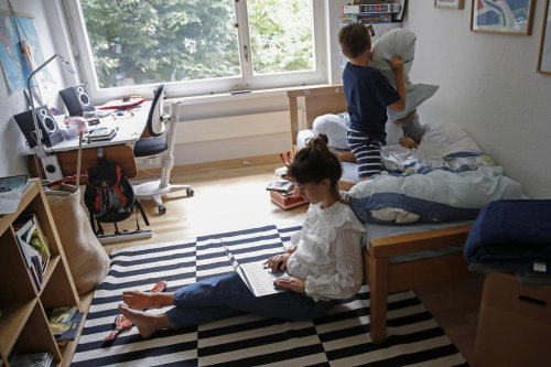 « Les inégalités femmes-hommes face au télétravail sont très rarement pensées par les organisations »
