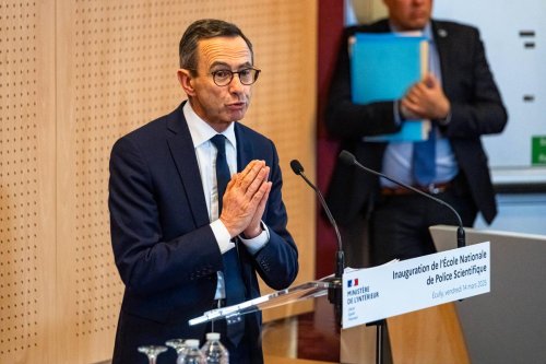 Tensions avec l’Algérie : le ministre de l’Intérieur menace de démissionner si la France renonce à un rapport de force