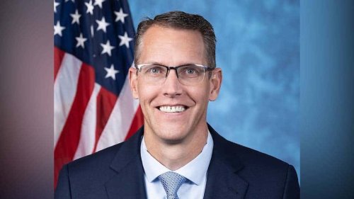 Candidato respaldado por Trump pierde primaria en Iowa