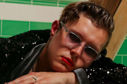 Discover the Music of Shobsy – ‘Champagne’ [Music Review]