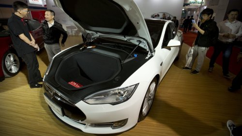 NHTSA Will Look At Tesla's Autopilot Mode, After Deadly Car Crash