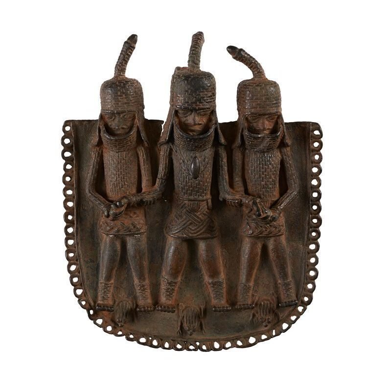 A London museum agrees to return more than 70 pieces of looted Nigerian art