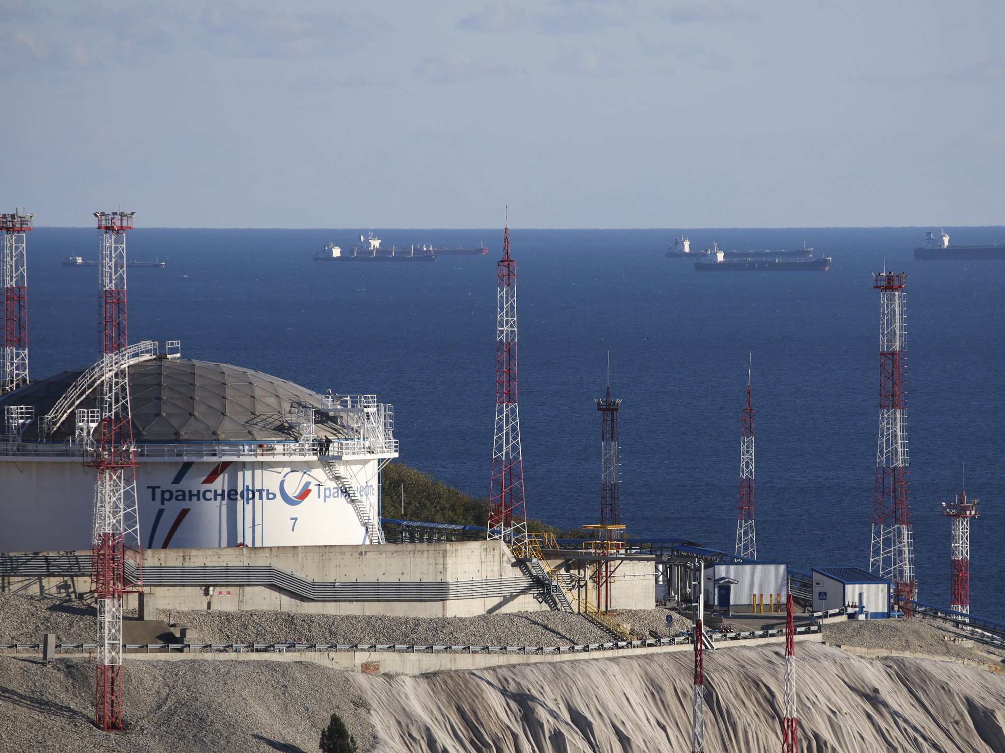 Russia Builds A Shadow Fleet To Ship Its Oil Despite Sanctions ...