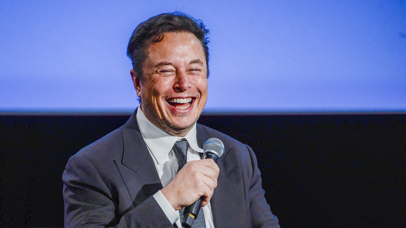 Judge gives Elon Musk and Twitter until the end of the month to close their deal