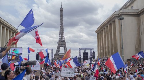 France Passes Law That Makes A Coronavirus Health Pass Required For Dining And Travel