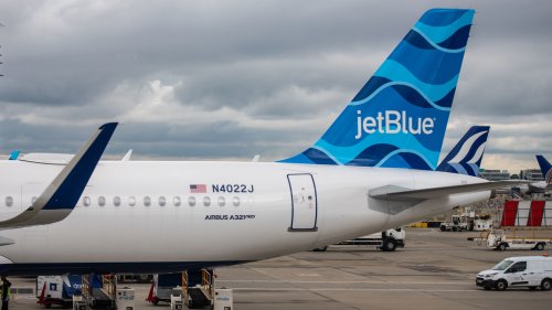 A Passenger Attempted To Rush The Cockpit In A Violent Incident On A JetBlue Flight