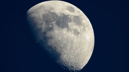 Parts of the moon have stable temperatures fit for humans, researchers find