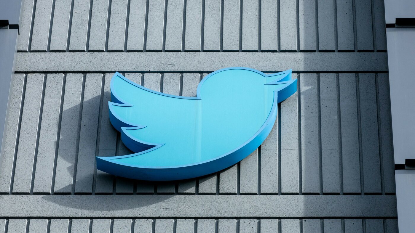 Why can't Twitter and TikTok be easily replaced? Something called 'network effects'