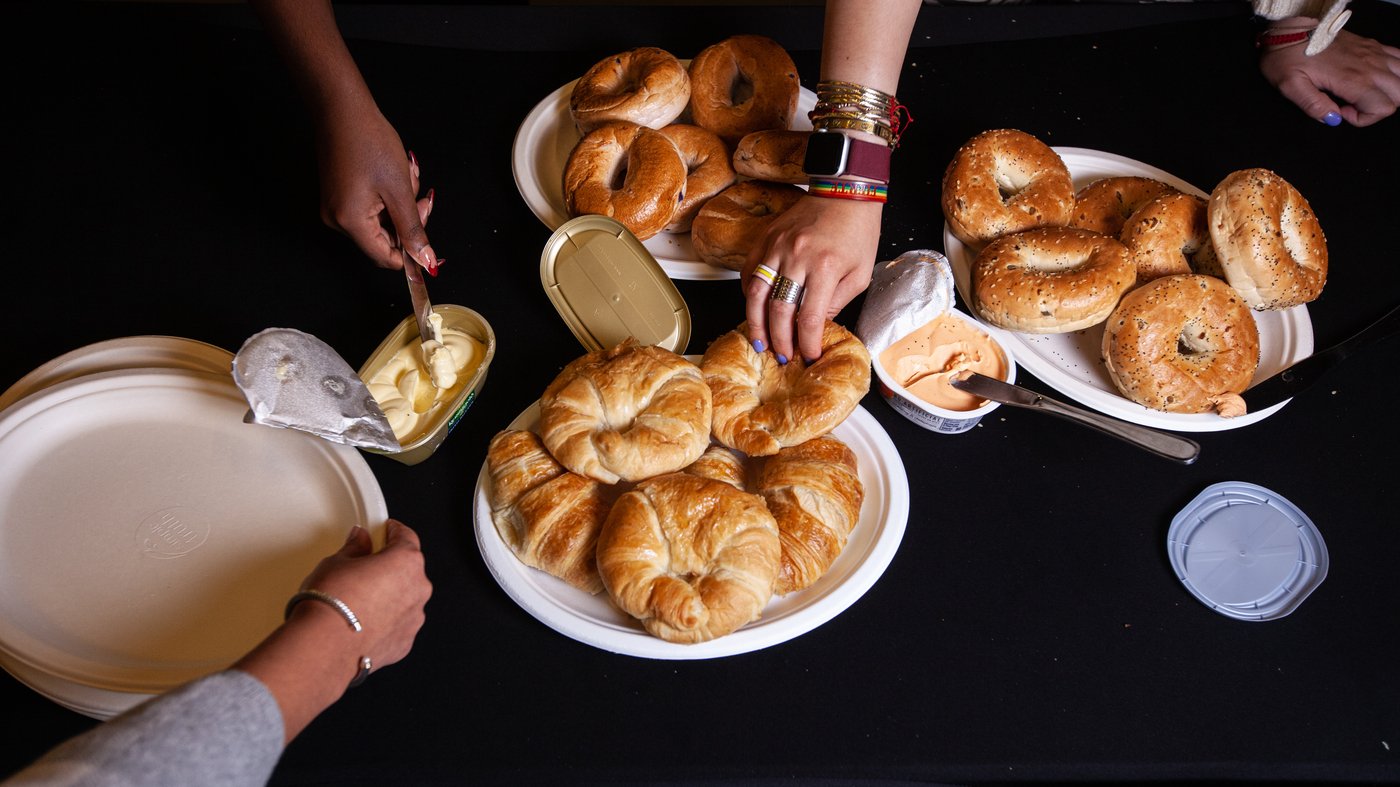 Networking can be awkward. Here's how to make it work for you : Life Kit