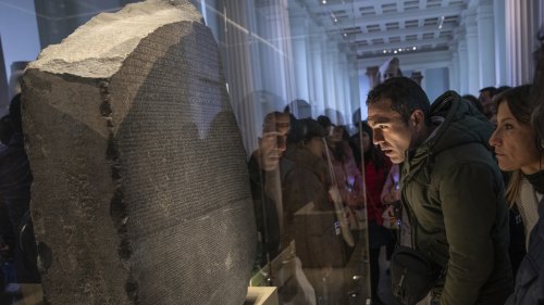 Egyptians call for the return of the Rosetta Stone and other ancient artifacts