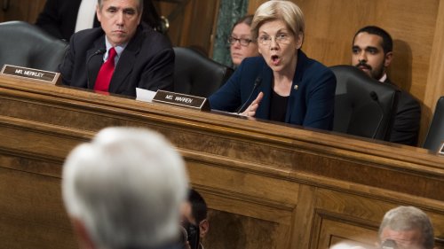 'You Should Resign': Watch Sen. Elizabeth Warren Grill Wells Fargo CEO John Stumpf