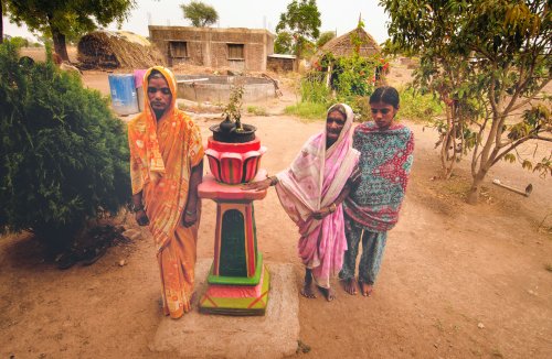 Climate prize winner empowers women in India to become farmers and entrepreneurs