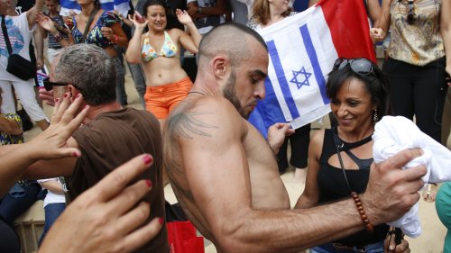 A Paris 'Beach Party' Turns Into A Middle East Protest