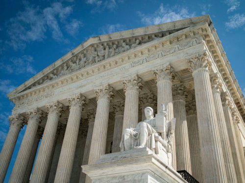Supreme Court restricts the EPA's authority to mandate carbon emissions reductions