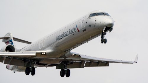 5G cleared for takeoff near more airports, but some regional jets might be grounded