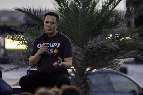 Here's what Elon Musk will likely do with Twitter if he buys it