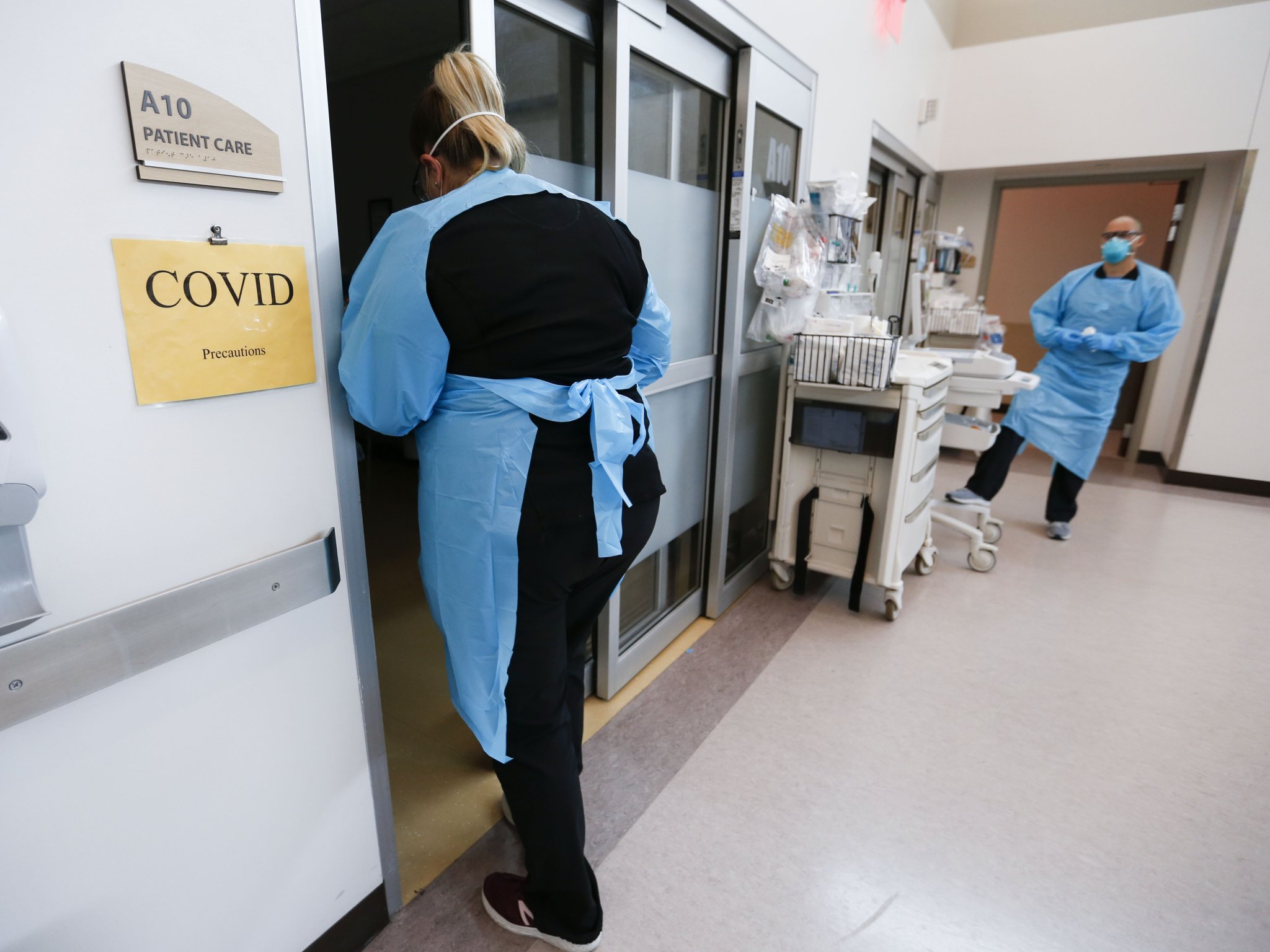 Many Hospitals With No Beds Left Are Forced To Send COVID Patients To Cities Far Away