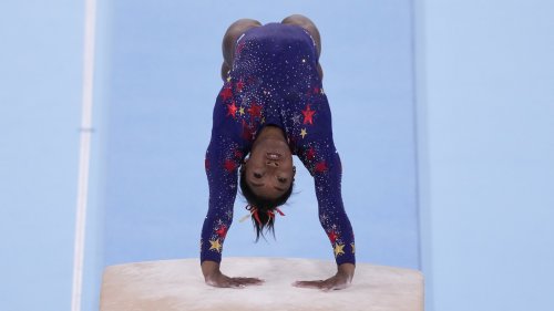 U.S. Women's Gymnasts Have A Surprisingly Rough 1st Day Of Olympic Competition
