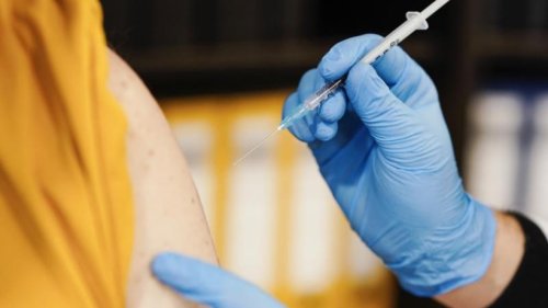 Corona-Impfung: Überraschend niedriges Risiko für schwere Nebenwirkung