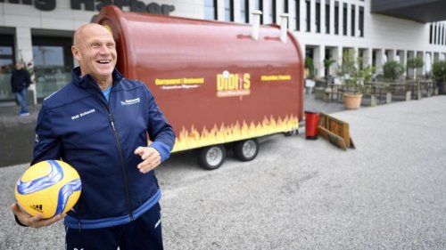 Didi Schacht feiert auf Schalke - Auch der MSV Duisburg gratuliert