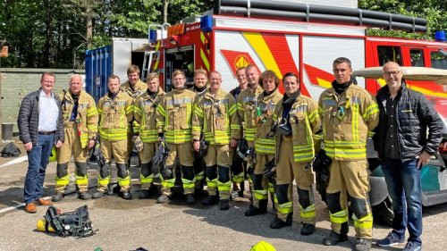 Feuerwehr Isselburg übt auf Training-Base Weeze für Notfall