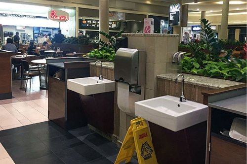 #NSTviral: Westerner shocked to see handwashing sinks in food court, sparking ridicule