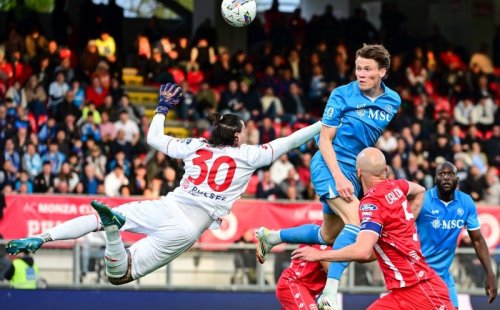 McTominay fires Napoli level with Inter as Conte fuels exit rumours