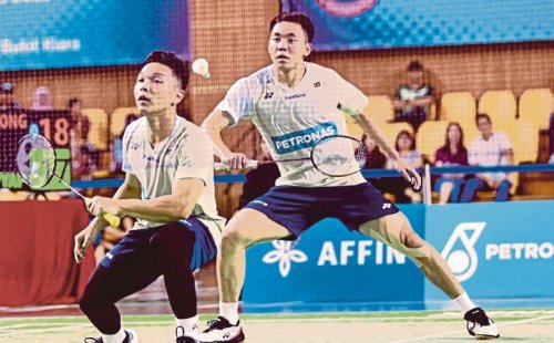 A first for Wan Arif -Roy King in World Tour