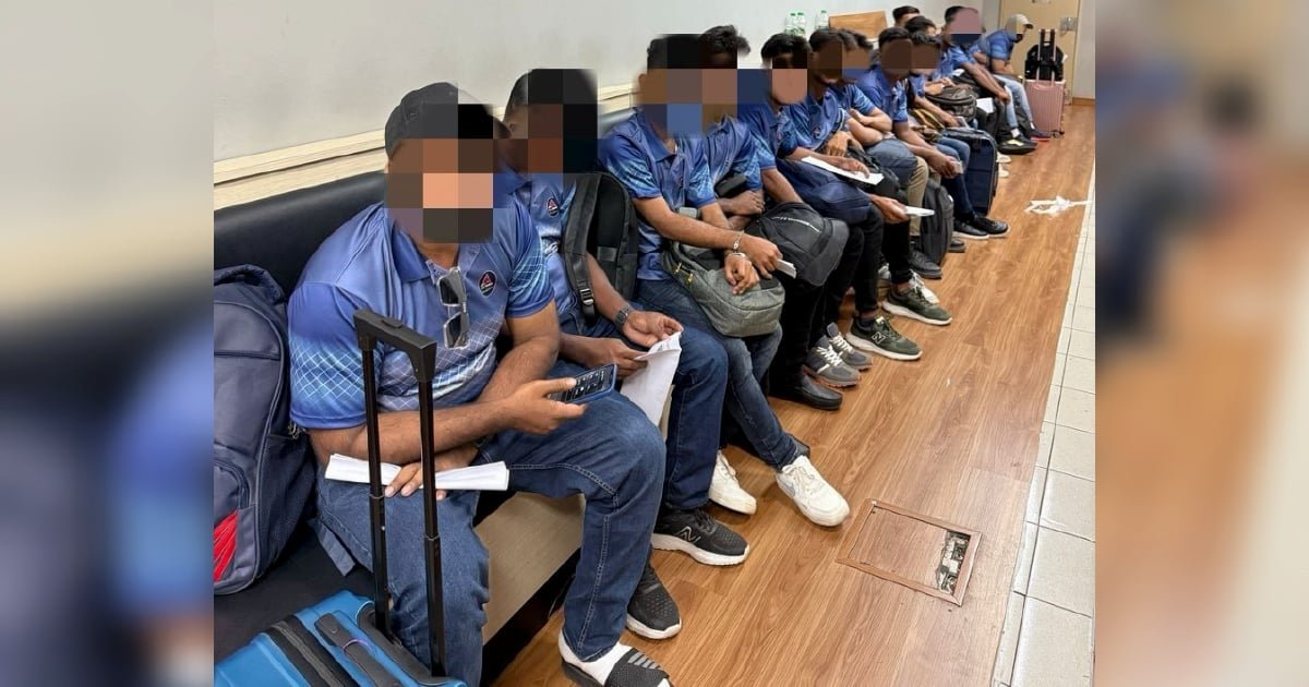 Bangladeshi men posing as cricketers caught at KLIA with fake letter