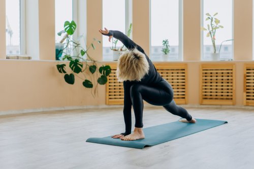 Weight Loss for Vegans: 3 Ways to Lose Extra Pounds Through Yoga