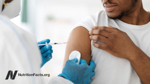 Benefits and Side Effects of the Pneumonia Vaccine | NutritionFacts.org