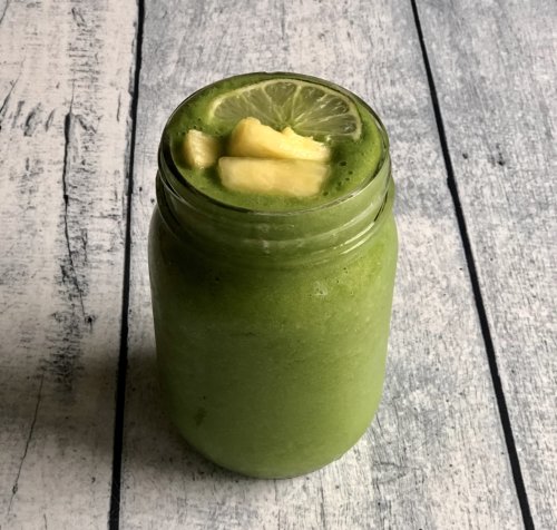 Spinach, Banana, and Pineapple Smoothie