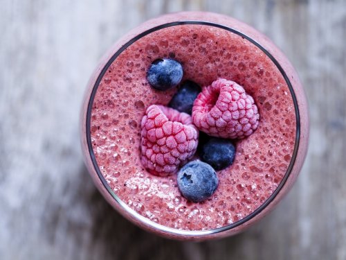Beauty-Boosting Berry Collagen Smoothie