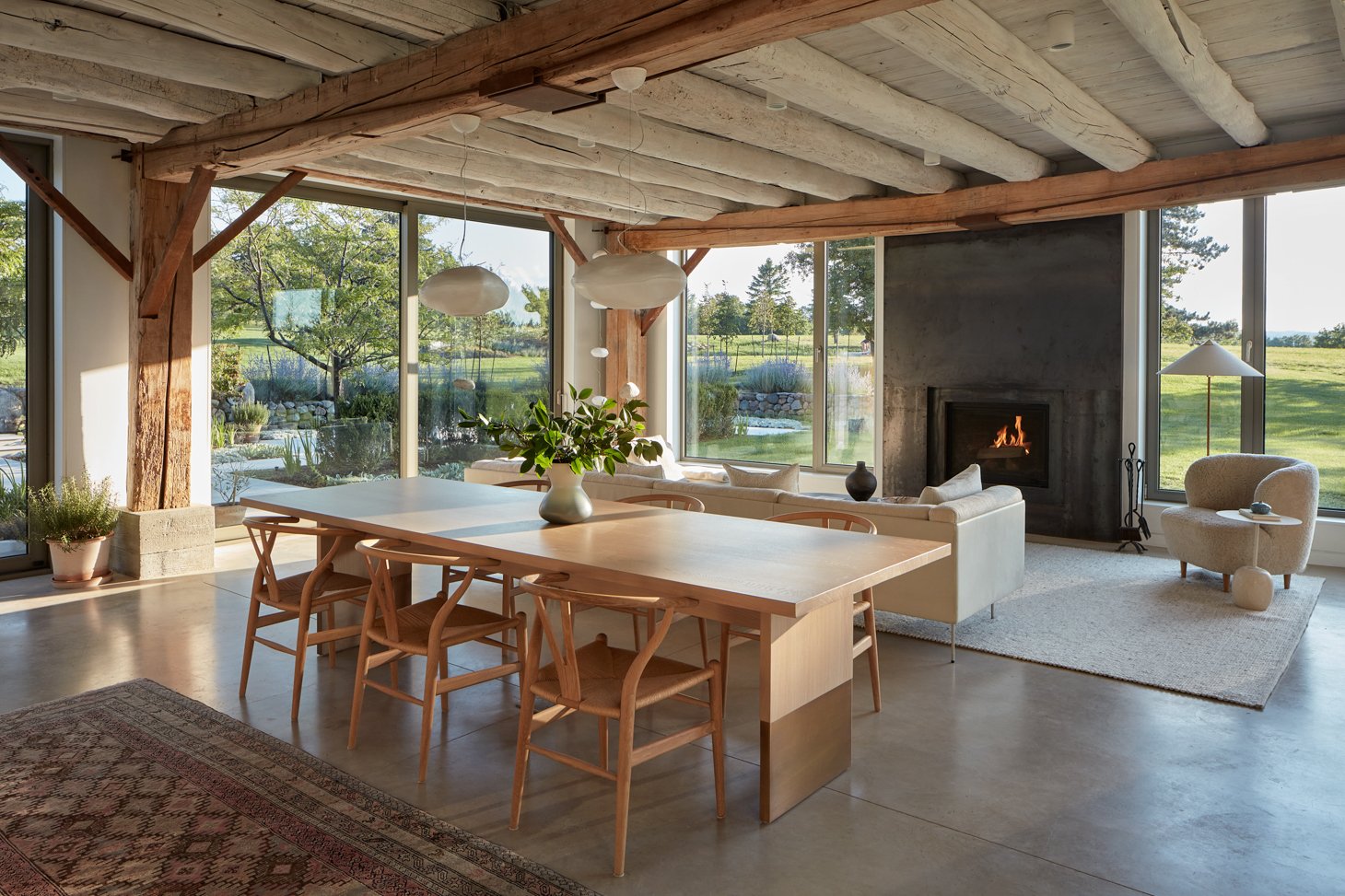A Modern Haven in Ontario’s Countryside