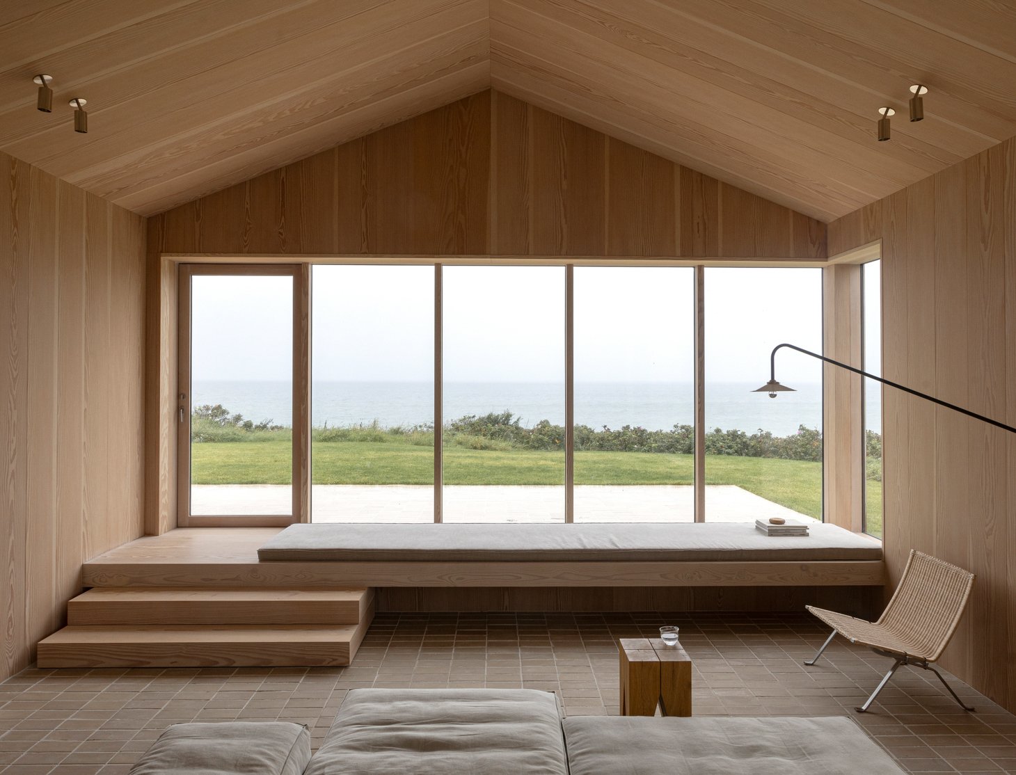 Heatherhill Beach House: A Contemporary Residence in Jutland