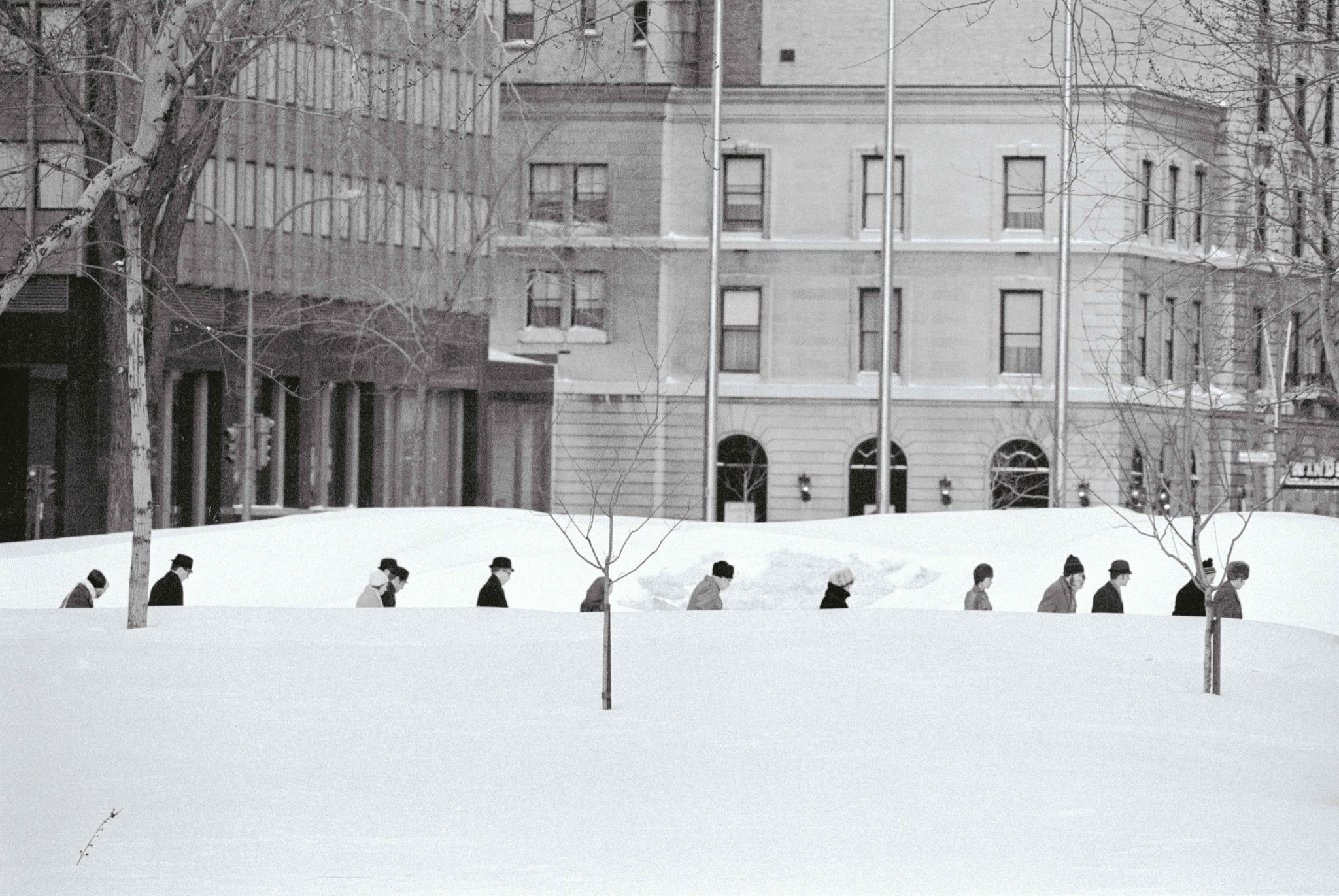 Take A Look Through Rare Vintage Photographs of Montreal